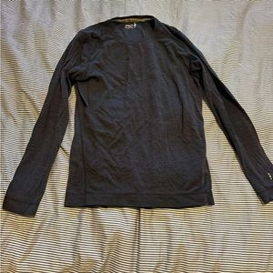 Smartwool long sleeve, gray crew neck thermal base layer / sweater
